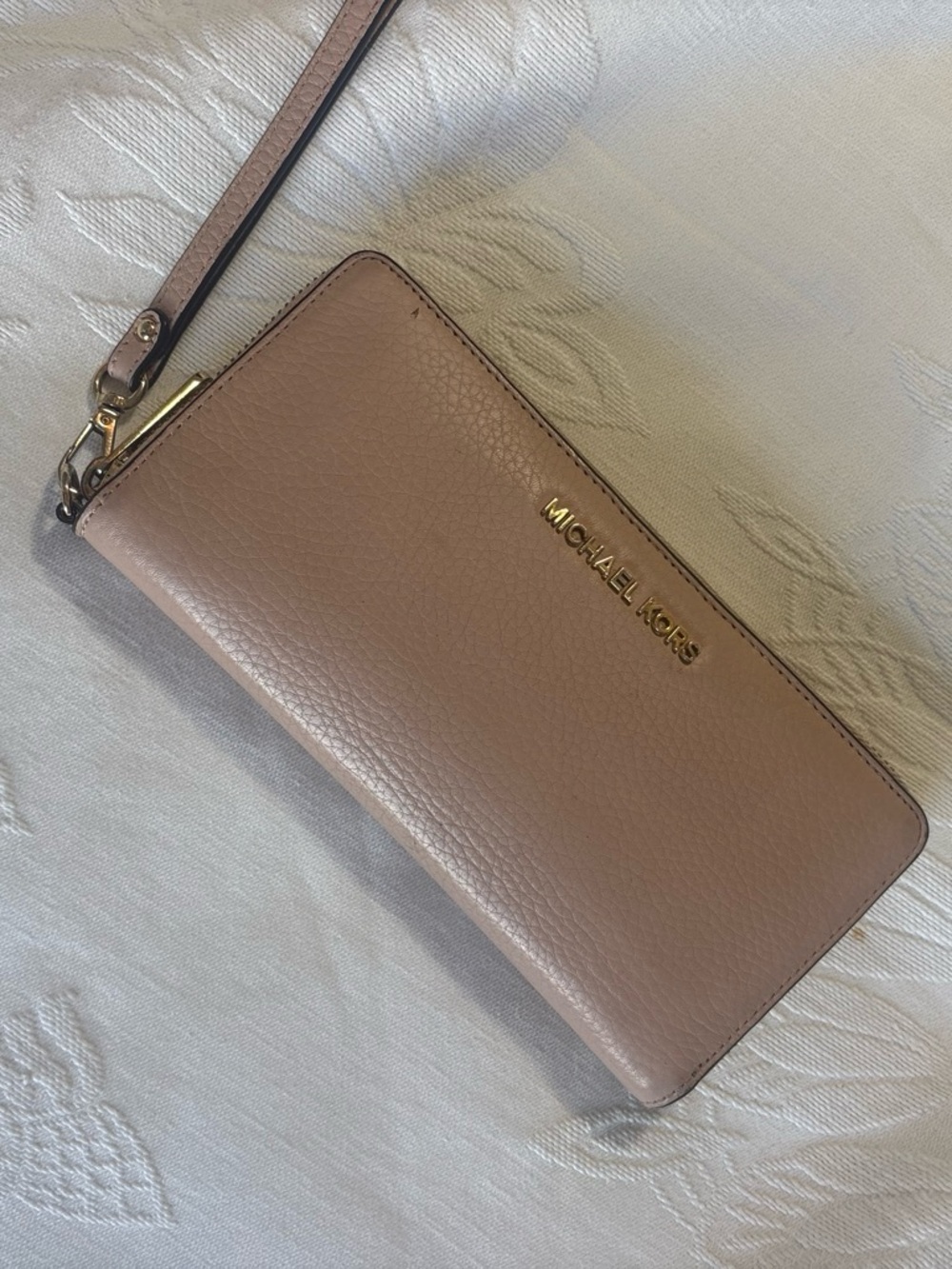 Michael Kors Wristlet